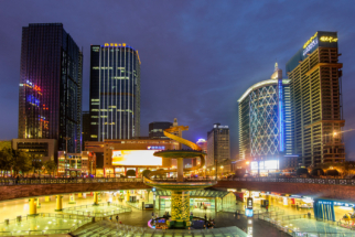 Chengdu, city square, city lights